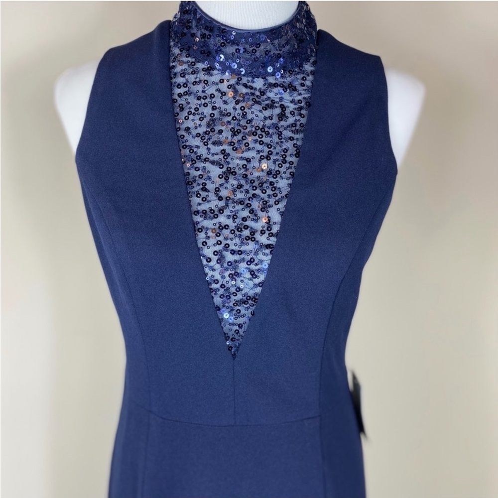 Elegant Vince Camuto Navy Sleeveless Gown - Picture 3 of 5